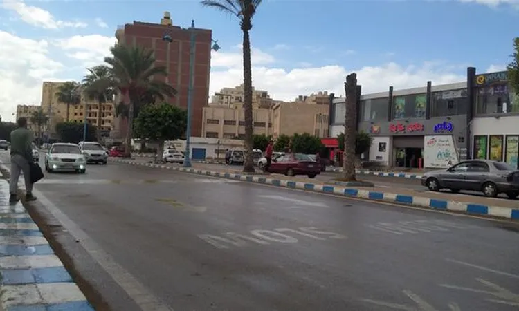 أمطار متوسطة متقطعة على مرسي مطروح وبراني والسلوم