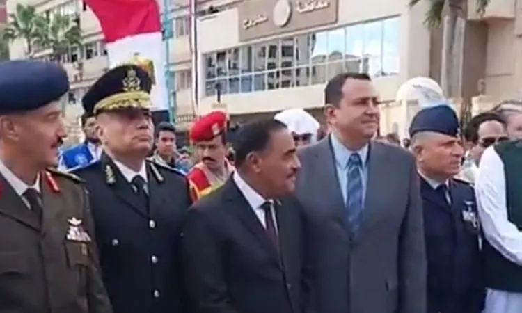 احتفالًا بالعيد القومي.. محافظ مطروح يوقد الشعلة ويط عرض خيول يعكس عراقة التراث البدوي