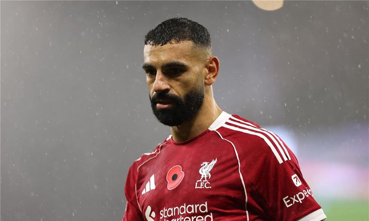 محمد صلاح يهاجم سلوت: “لا أفهم سبب استبعادي.. والوعود لم تُنفَّذ”
