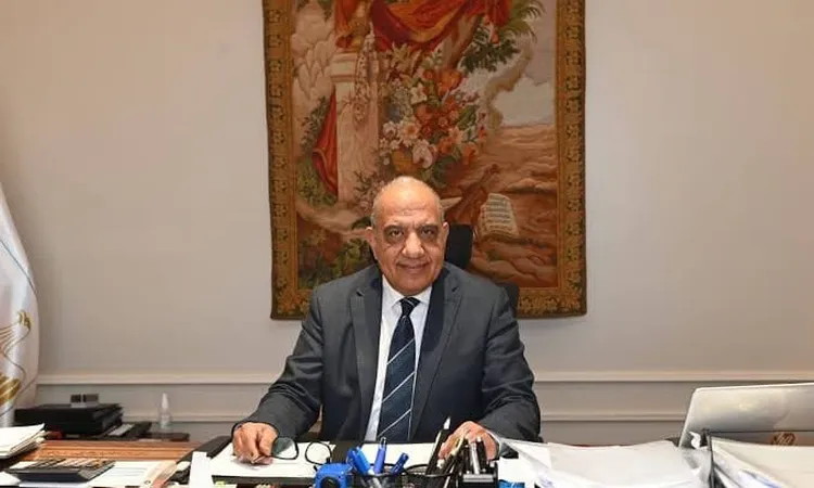 وزير الكهرباء يغادر إلى الصين لبحث التعاون في استخراج وتعدين الخامات الأرضية النادرة