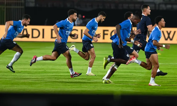 عبد الرؤوف يُخفف الحمل البدني للاعبي الزمالك قبل مواجهة كهرباء الإسماعيلية