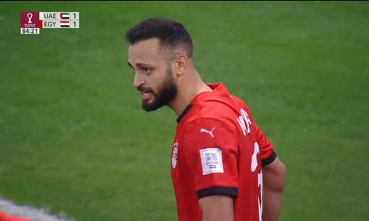 منتخب مصر يفلت من هزيمة أمام الإمارات بتعادل قاتل 1-1 في كأس العرب