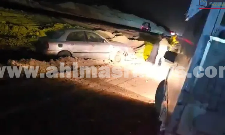 انقلاب سيارة ملاكي بالطريق الصحراوي الغربي بقنا