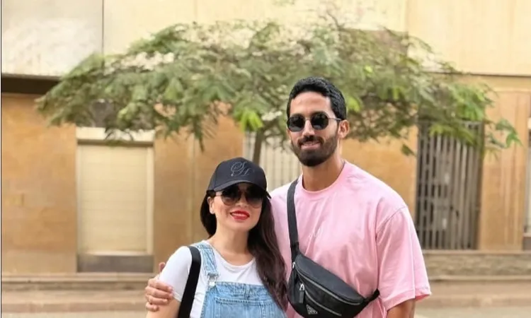 مي عز الدين برفقة زوجها في أحدث ظهور