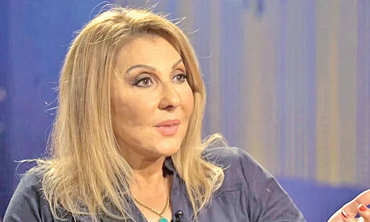 تسلقت على نجوميتي.. استدعاء نادية الجندي للتحقيق في بلاغ فريال يوسف بتهمة القذف والتشهير