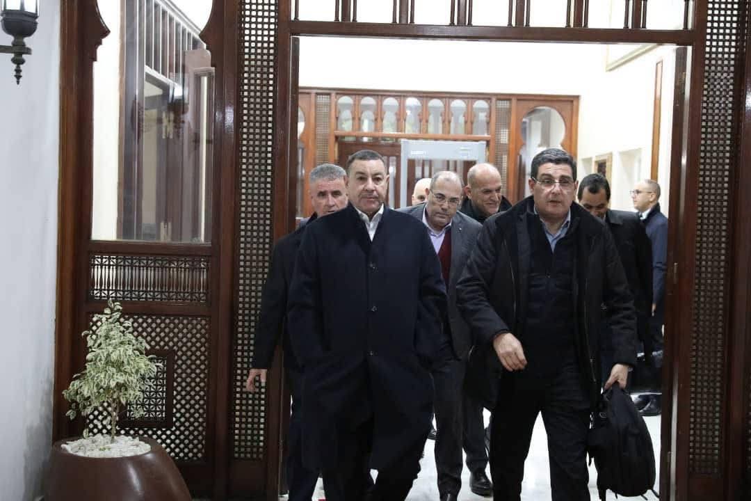 عقب الحادث المروري الأليم..وزيرا الداخلية والصحة يصلان الى بني عباس