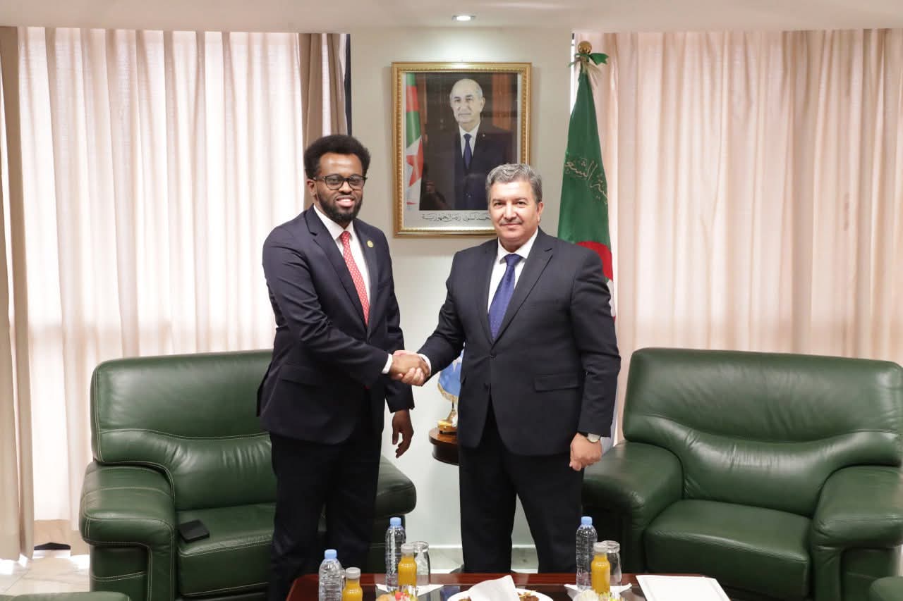 تعزيز الشراكة الإعلامية بين الجزائر والصومال