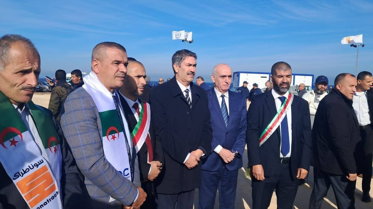 انطلاق مشروع ضخم لتحلية مياه البحر بالشلف