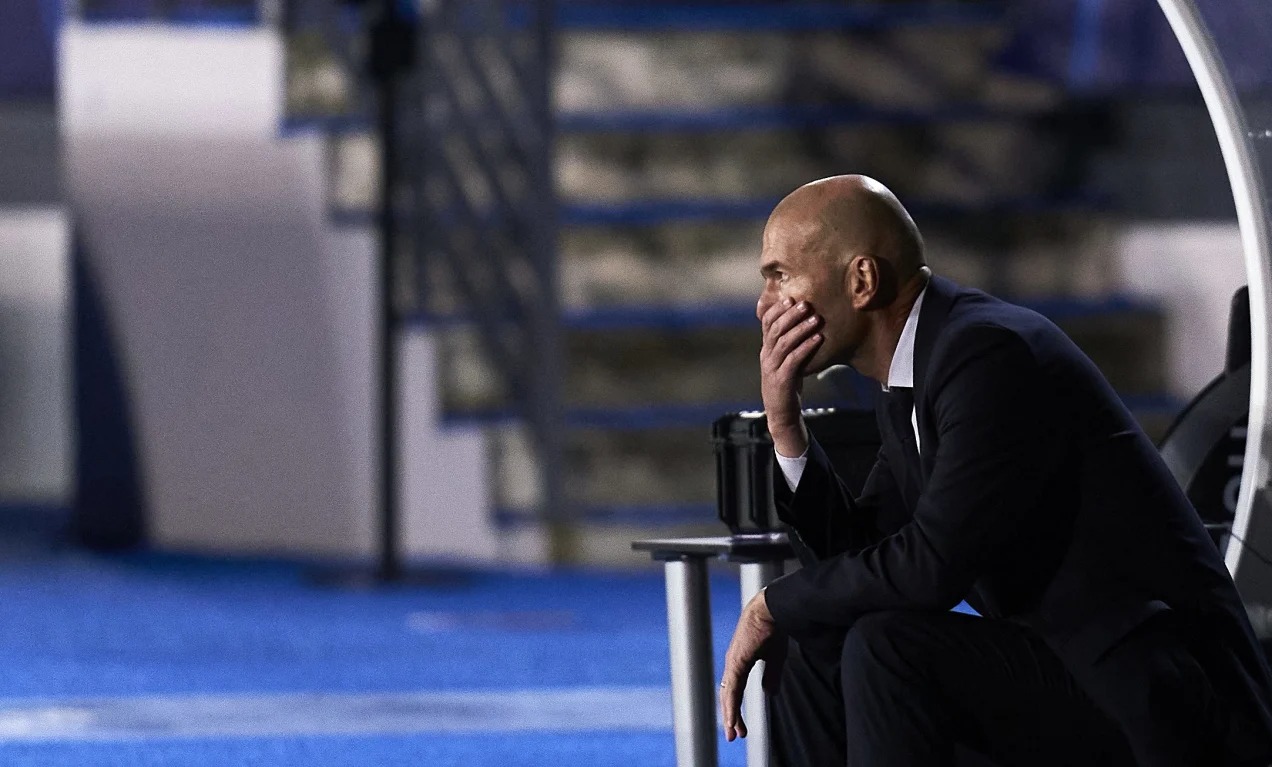 هل جاء لخلافة ألونسو؟ ظهور مفاجئ لـ زيدان في مباراة ريال مدريد ضد مانشستر سيتي