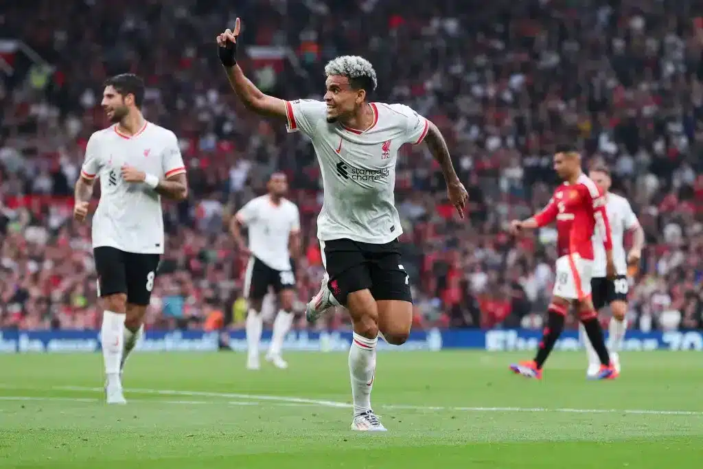 لويس دياز: صلاح ترك بصمة لا تُنسى في مسيرتي مع ليفربول