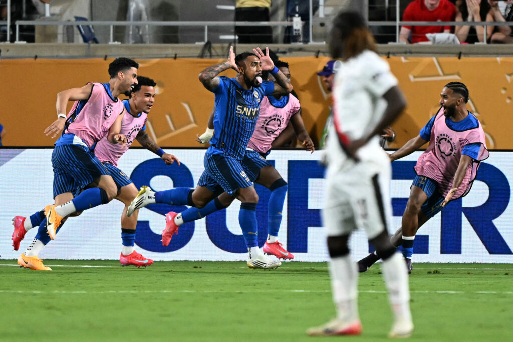 الهلال يستعيد متعب الحربي في معسكر العين