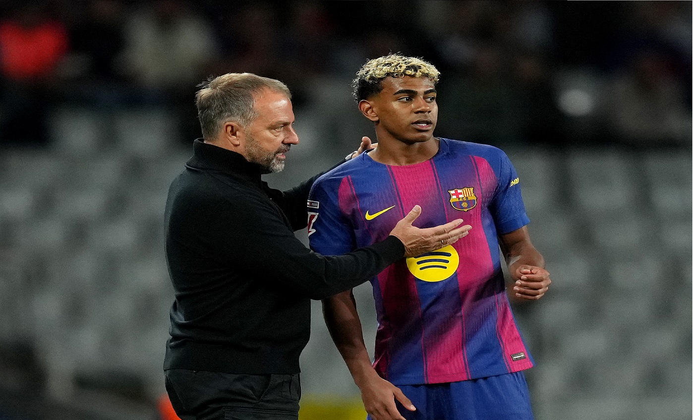 فليك: لم أتوقع أن ينقذنا كوندي.. وأتفهم غضب لامين يامال