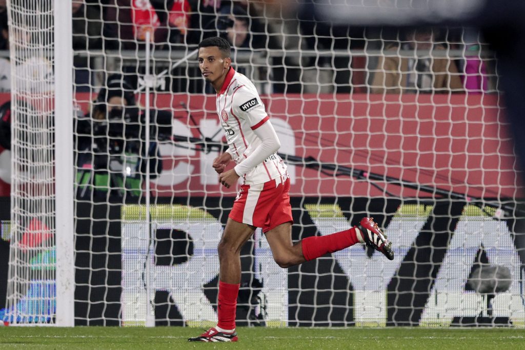 الصحافة الإسبانية تُجمع: أوناحي مفتاح لعب جيرونا ونجم لا يُعوّض