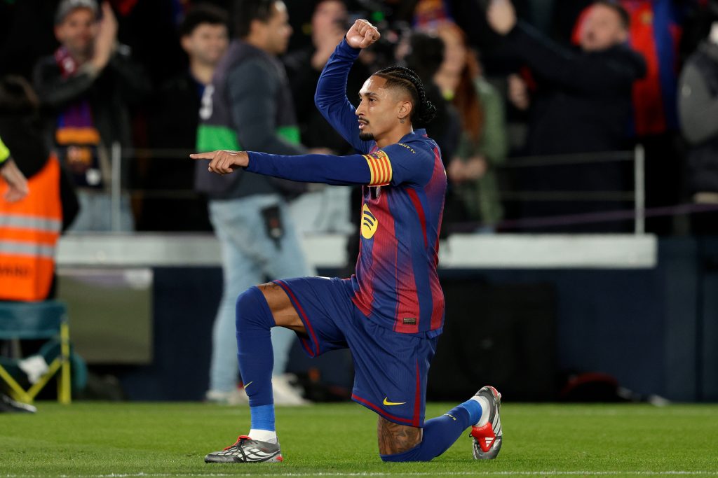 رافينيا: الصبر كان مفتاح الفوز على أوساسونا وهذا سر احتفالي مع لامين