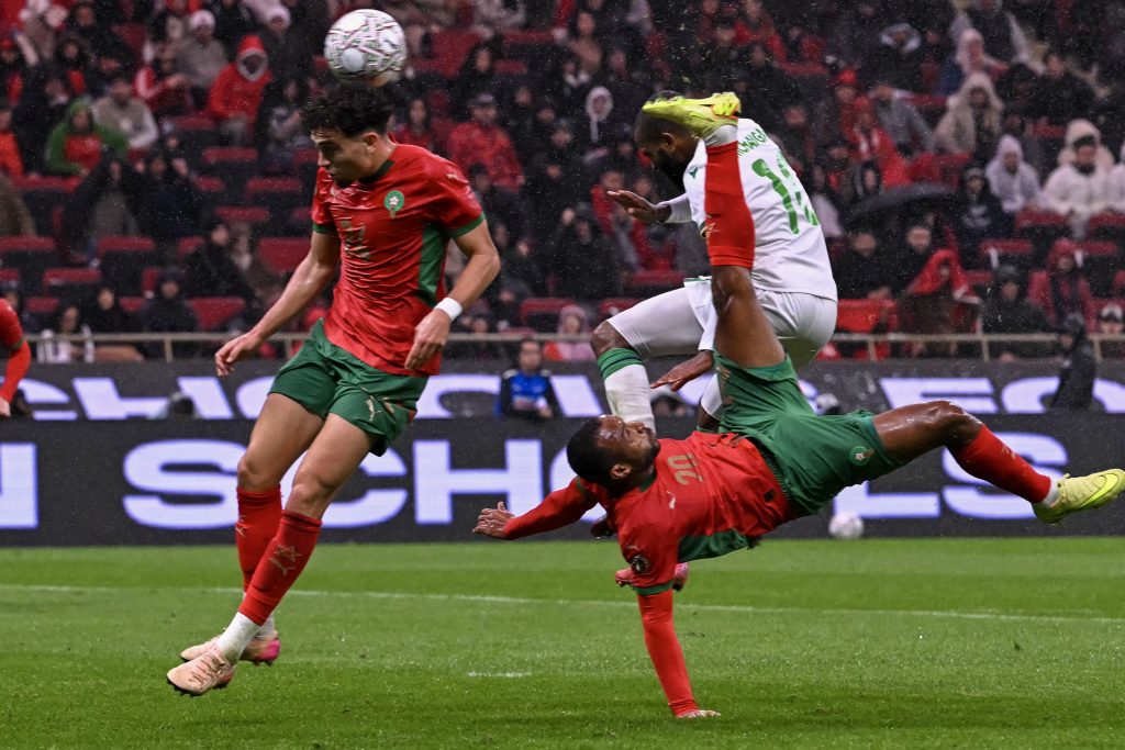 ملك الدبل كيك.. هدف أيوب الكعبي الأكروباتي يُذهل الصحافة العالمية