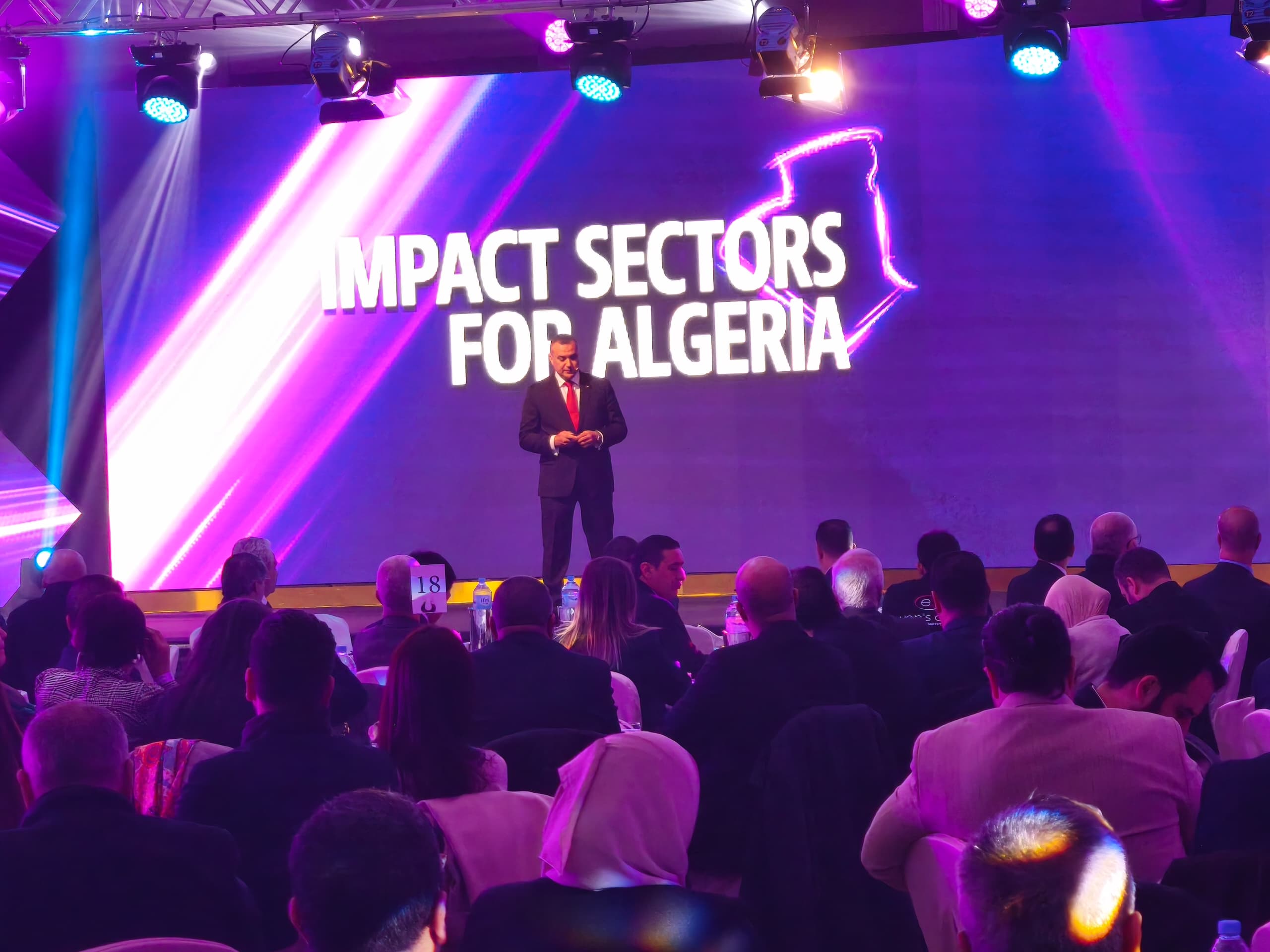 الجزائر تُطلق رسميًا شبكة الجيل الخامس للهاتف النقال