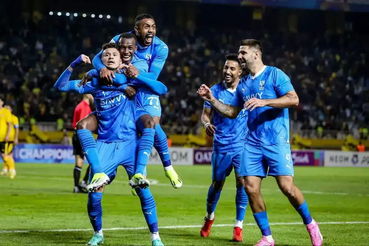 لماذا رفض الهلال تجديد عقد عبد الله الحمدان؟