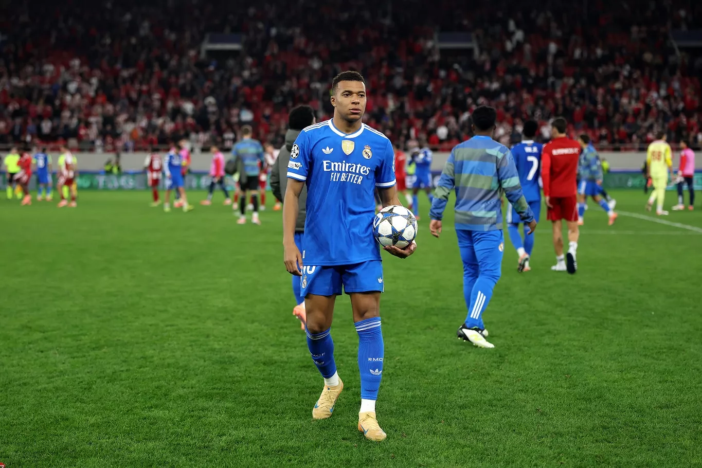 مبابي يخسر جولة قضائية جديدة في معركته ضد باريس