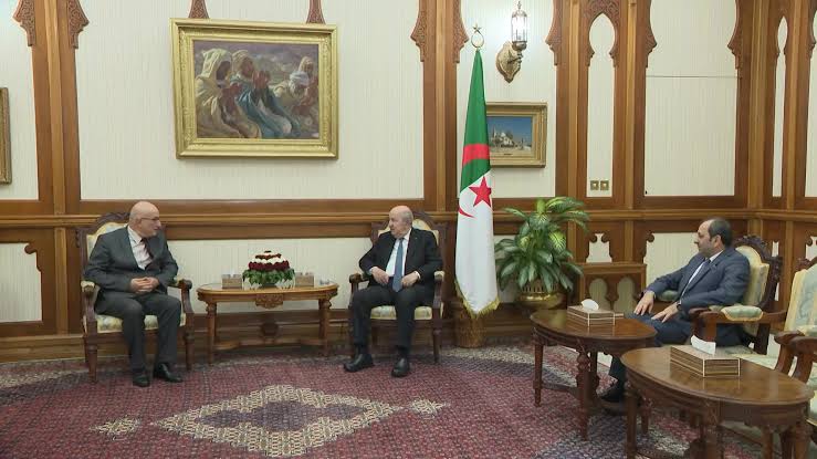 الرئيس تبون يستقبل الأمين العام للمحافظة السامية للأمازيغية