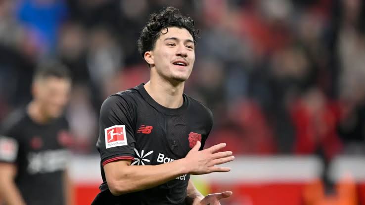 مازة أفضل لاعب شاب في البوندسليغا لشهر نوفمبر