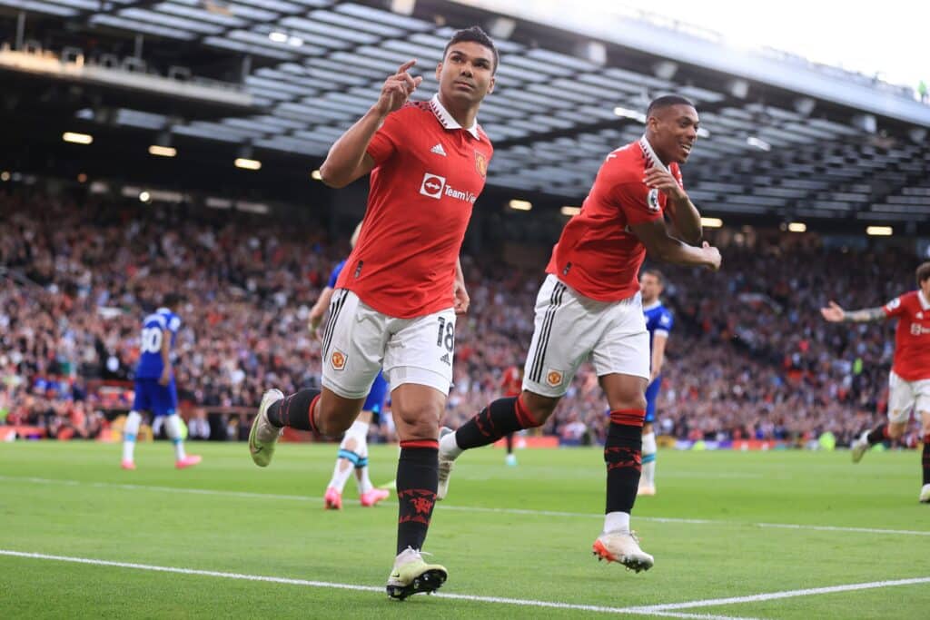 خاص لـ365Scores: مستقبل كاسيميرو مع اليونايتد معلق.. وناديان سعوديّان يترقبان ضمه