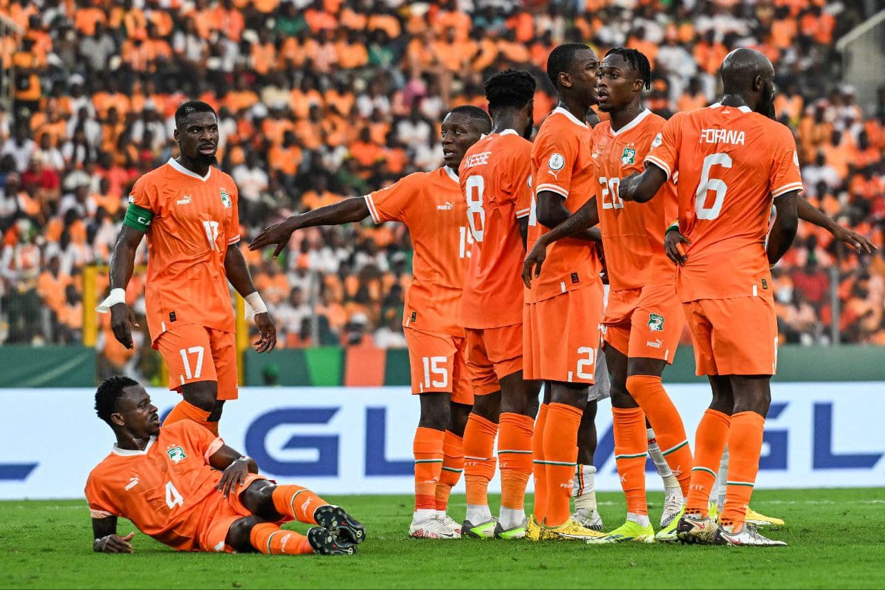 شقيق نجم باريس الذي فضل الأفيال على فرنسا محط أنظار كبار أوروبا