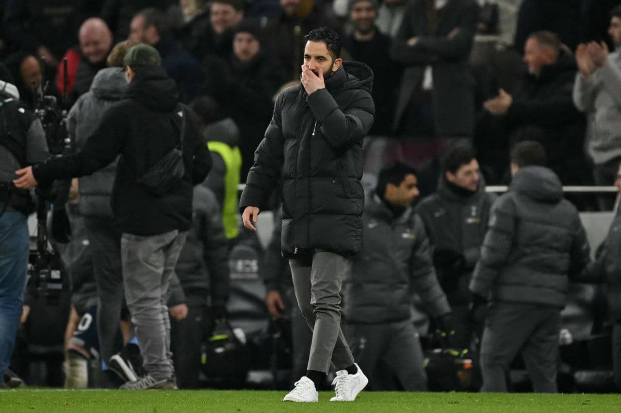 تشكيل مانشستر يونايتد ضد نيوكاسل في الجولة 18 بالدوري الإنجليزي 2025/2026